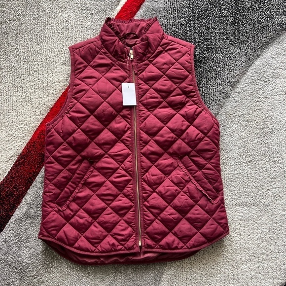 J. Crew Jackets & Blazers - J. Crew Mercantile Diamond Quilted Puffer Vest